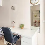Bright 1br In