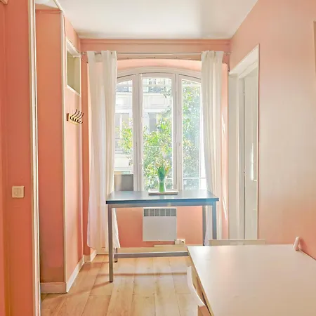 Bright 1br In Apartman *