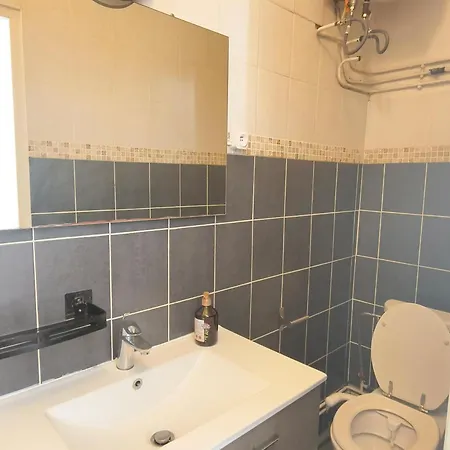 Bright 1br In Appartement