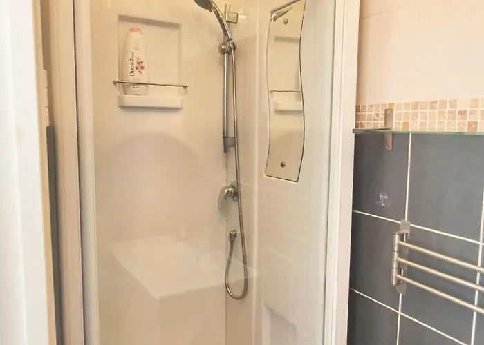 Διαμέρισμα Bright 1br In *